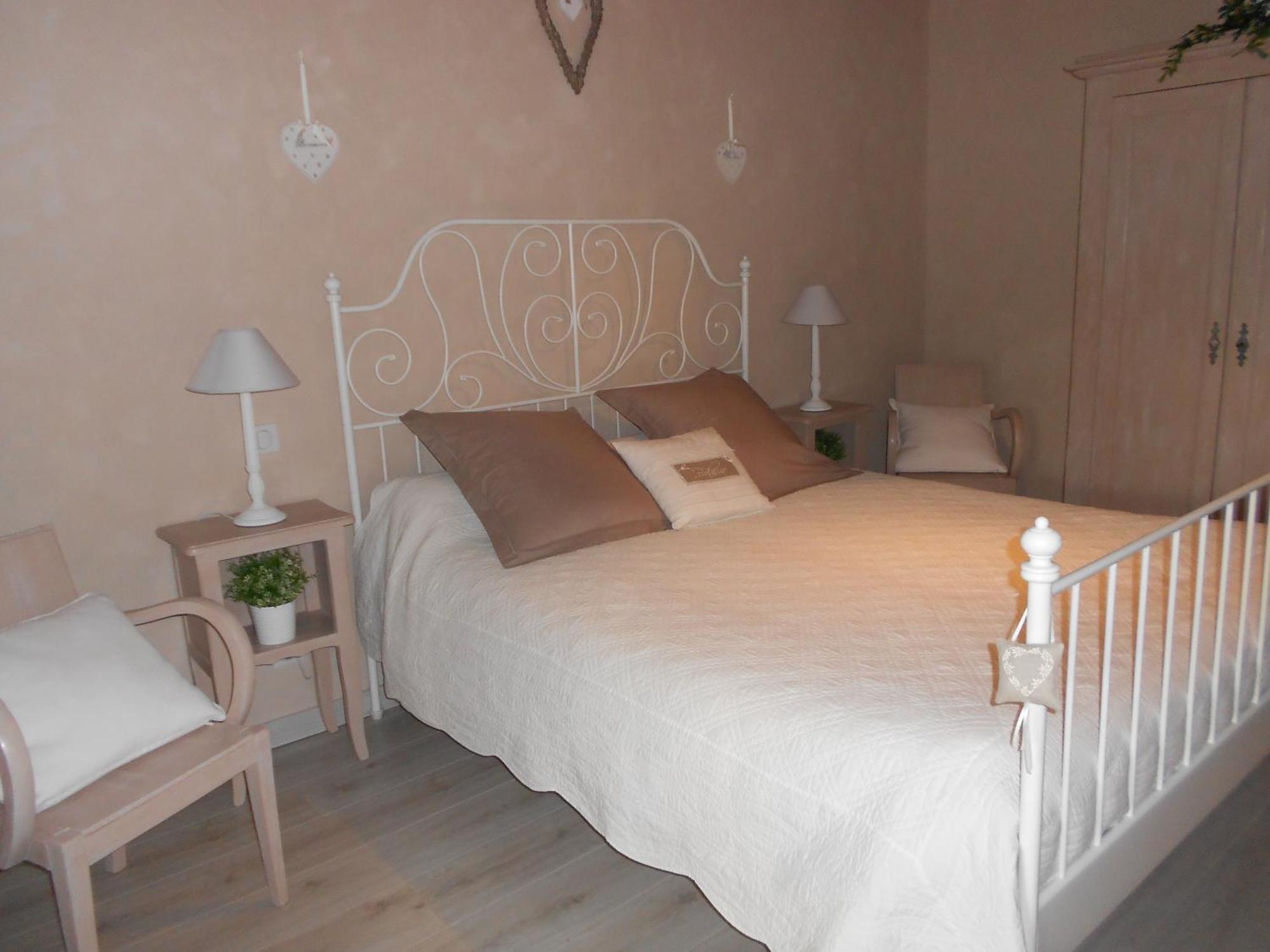 Au Coeur D'Origny Bed & Breakfast Couches Ngoại thất bức ảnh